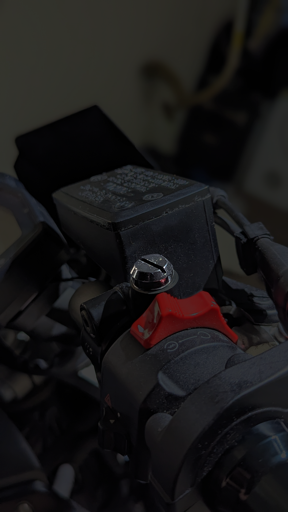 MT-07/FZ-07 Aluminium Mirror Blanking Plugs