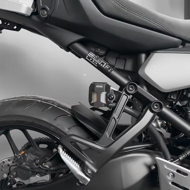 XSR700 MASTER CYLINDER COVER